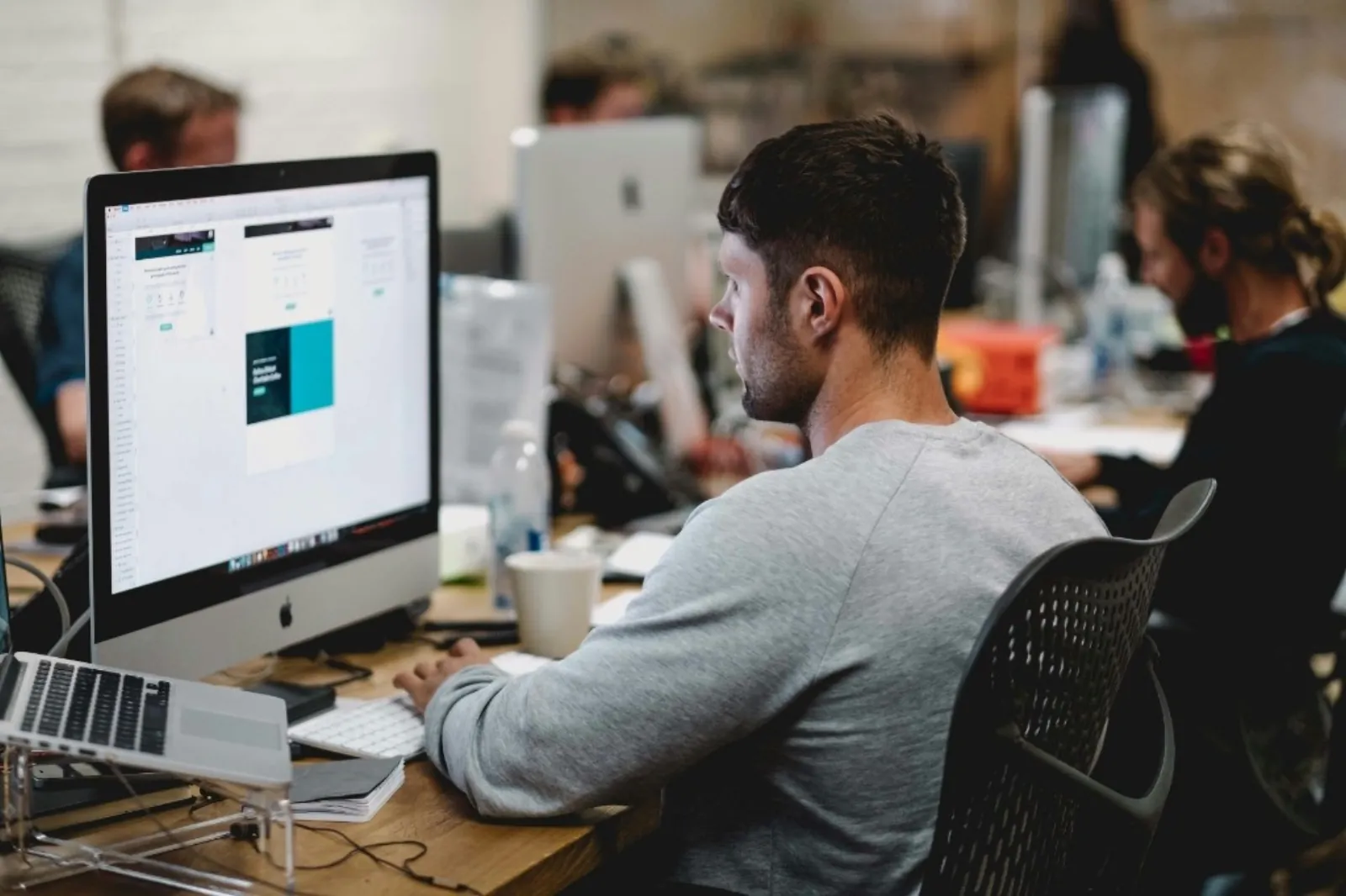 Identifying counterfeit: online monitoring and offline verification