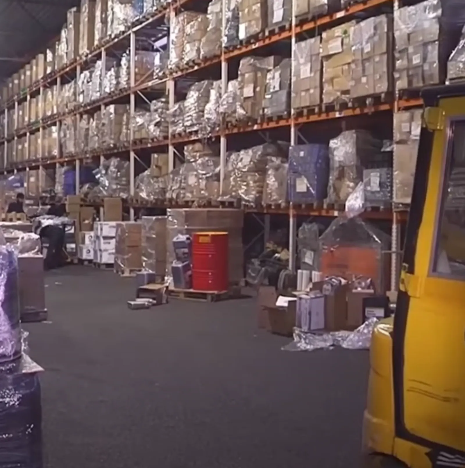 The activities of illegal production of motor oil and household chemicals was suppressed by police officers in Moscow