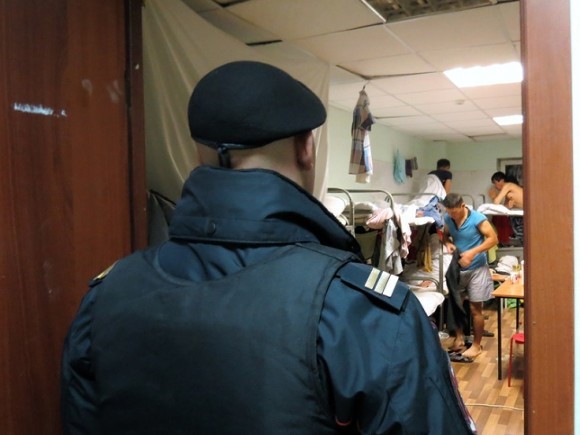 Moscow region, workshop producing counterfeit oil for machines closed