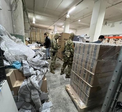 In Penza, members of an organized crime group were convicted for producing counterfeit household chemicals for over three years and distributing them across the country